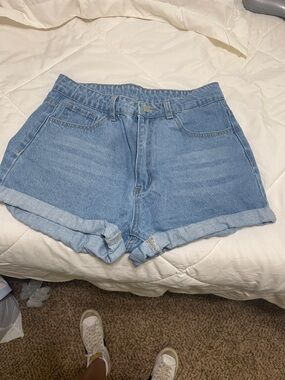 SHEIN Light Wash Rolled Cuff Denim Shorts